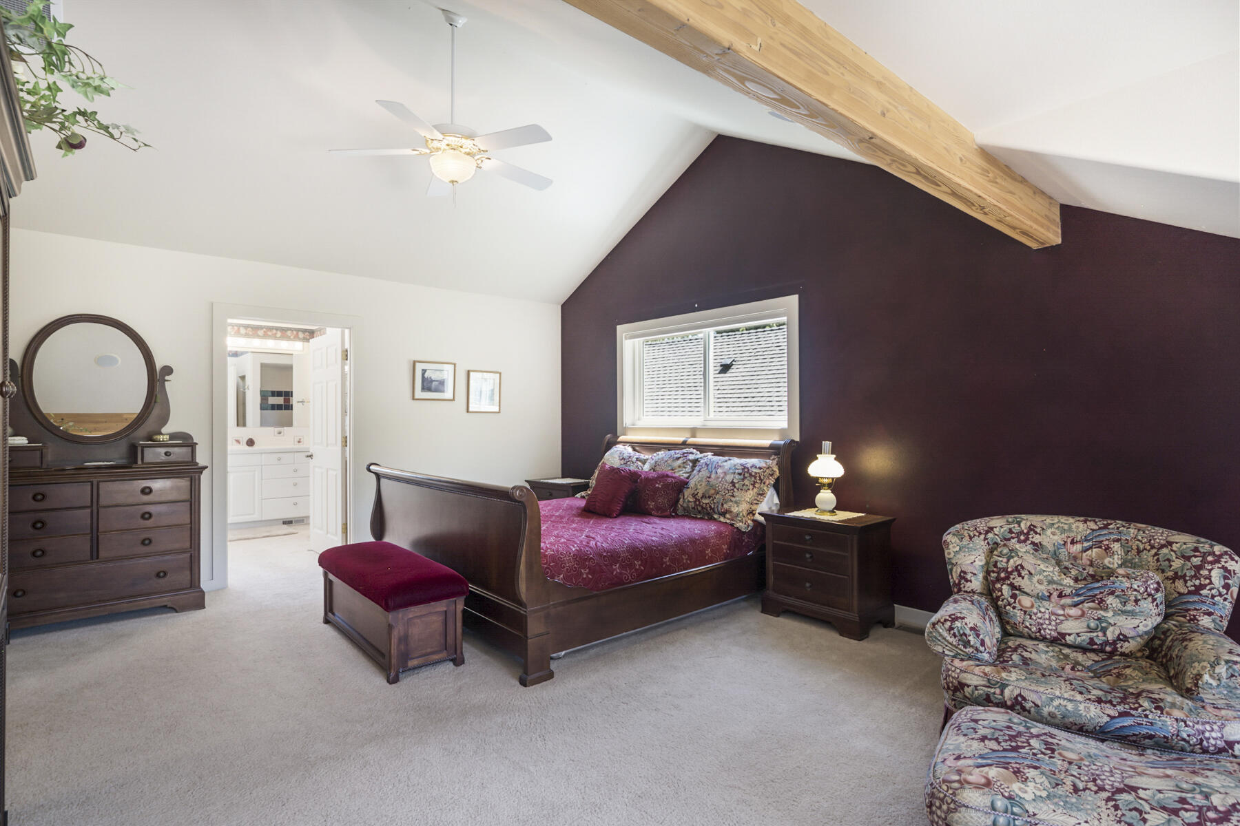 60696 Tekampe Road Bend, OR 97702 - Photo 30 of 61 a bedroom with furniture and a dresser