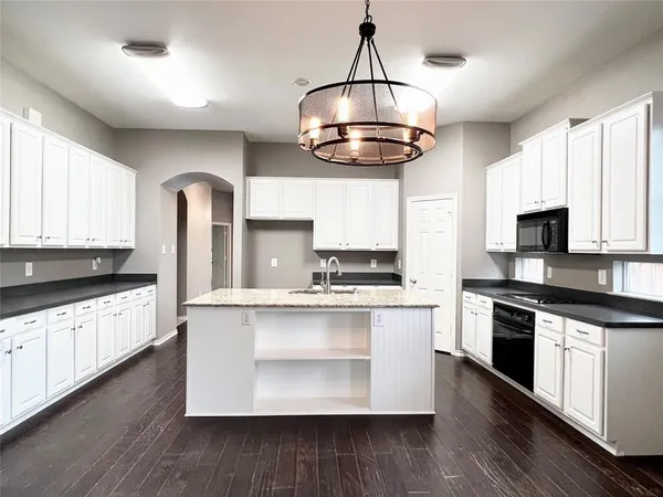$2,800 | 1653 Carson Lane, Frisco, TX 75033