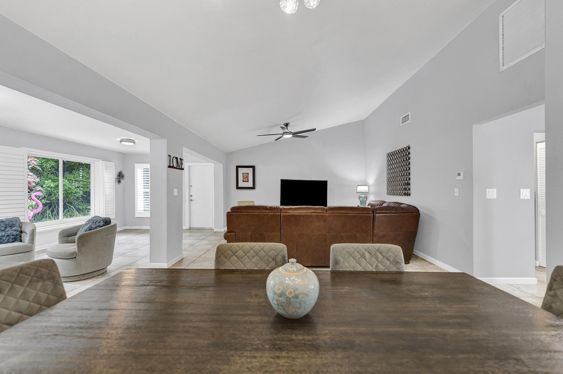 301 Del Rio Boulevard Boca Raton, FL 33432 - Photo 8 of 37 open concept