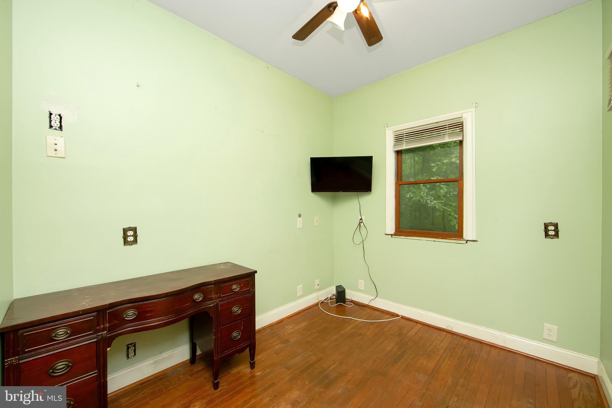 51 E Road Gibbsboro, NJ 08026 - Photo 16 of 42 a room with a bed and furniture