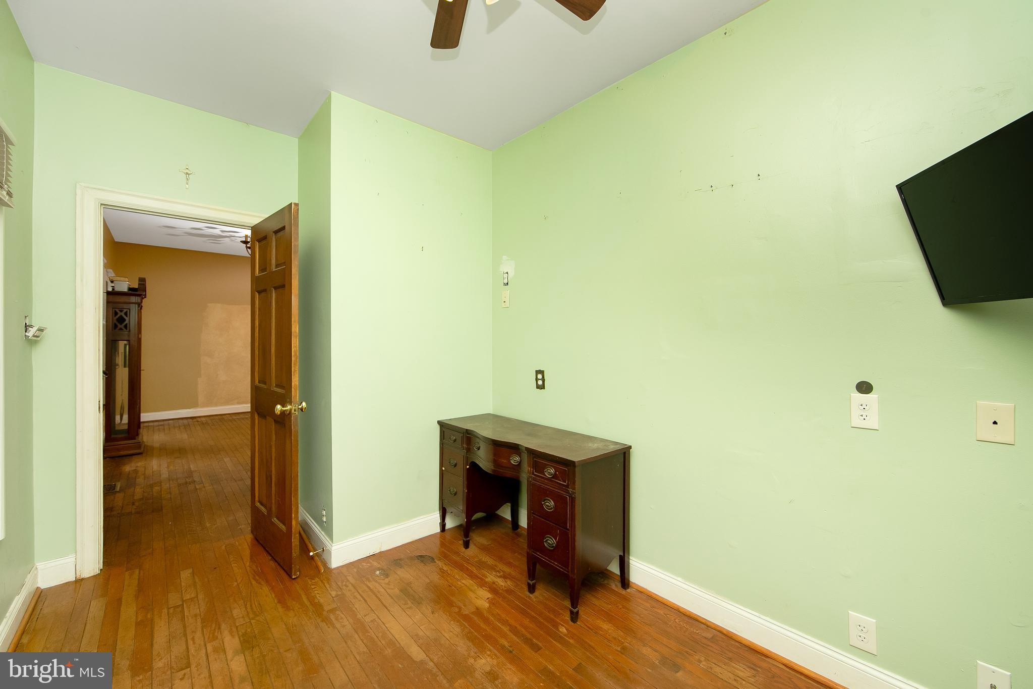 51 E Road Gibbsboro, NJ 08026 - Photo 18 of 42 a view of a livingroom with wooden floor