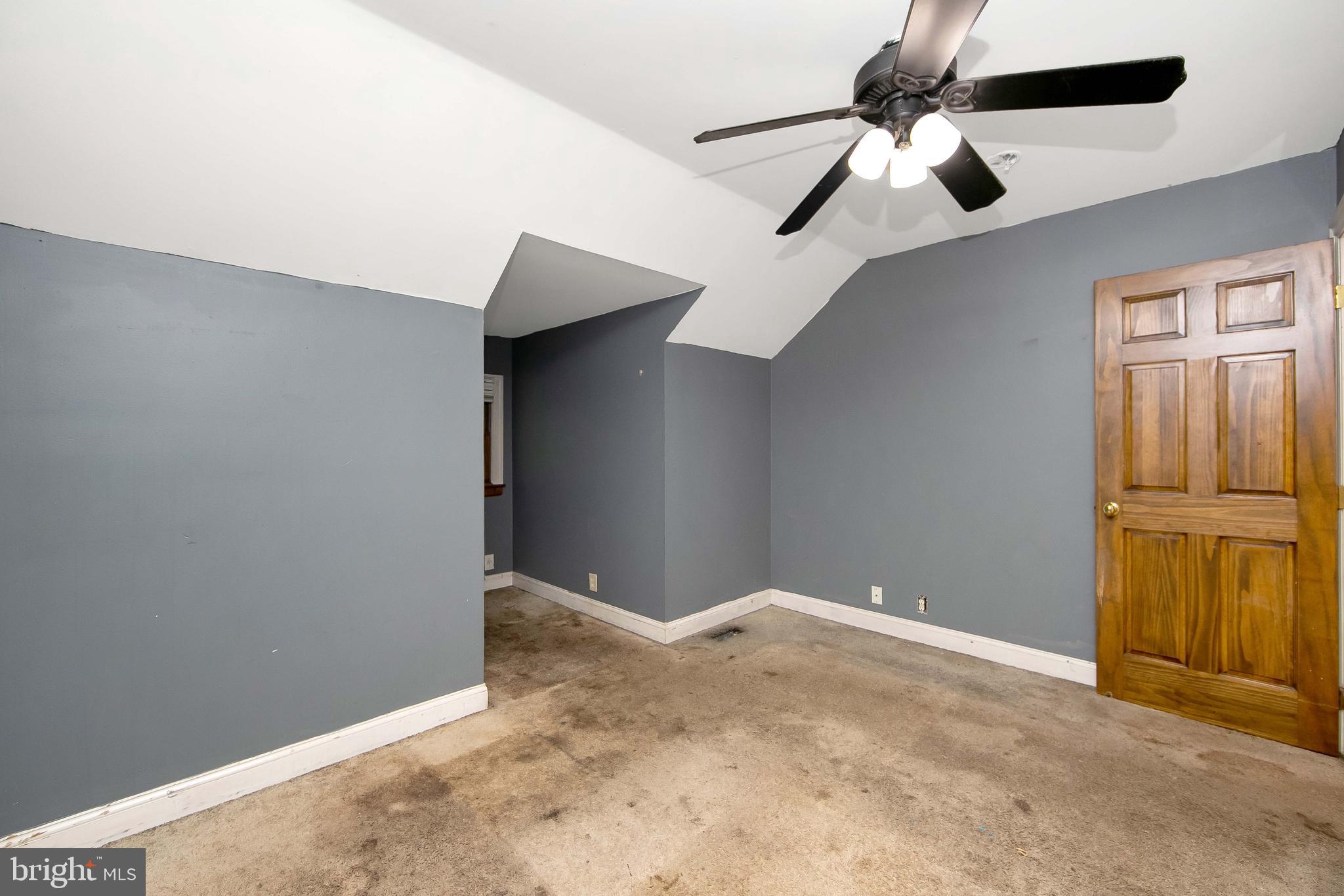 51 E Road Gibbsboro, NJ 08026 - Photo 41 of 42 an empty room with windows and fan