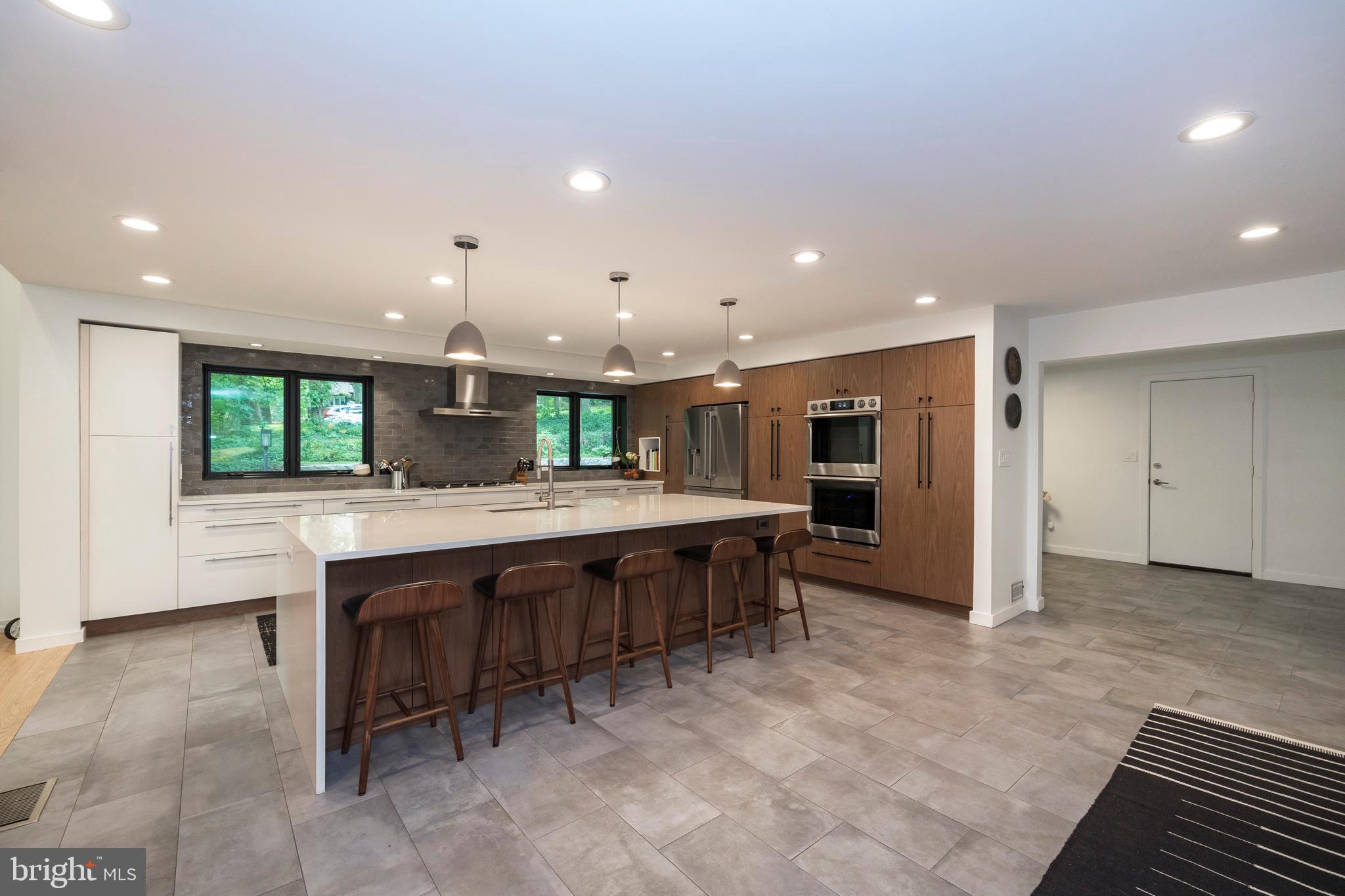 103 Ravenhill Road Phoenixville, PA 19460 - Photo 4 of 45 Gallery Image 4