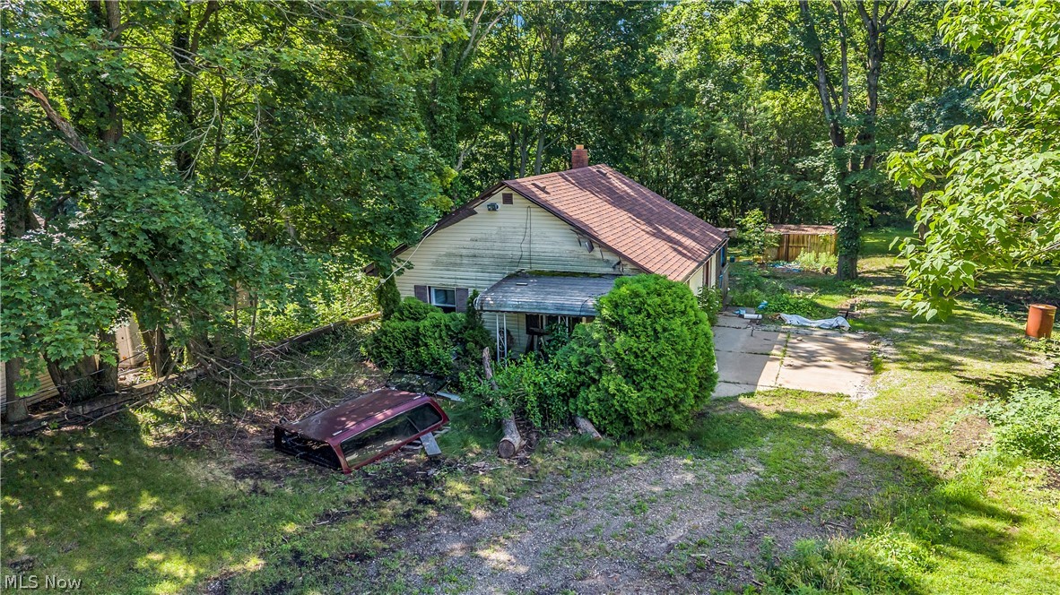 1664 Woods Road Akron, OH 44306 - Photo 1 of 17