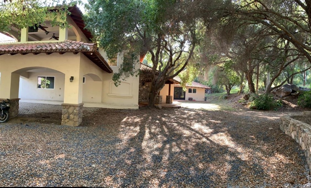 1808 Camino Rainbow Fallbrook, CA 92028 - Photo 3 of 25