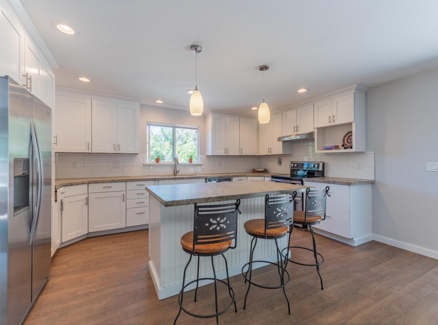349 Canham Road Scotts Valley, CA 95066 - Photo 3 of 34 Gallery Image 3