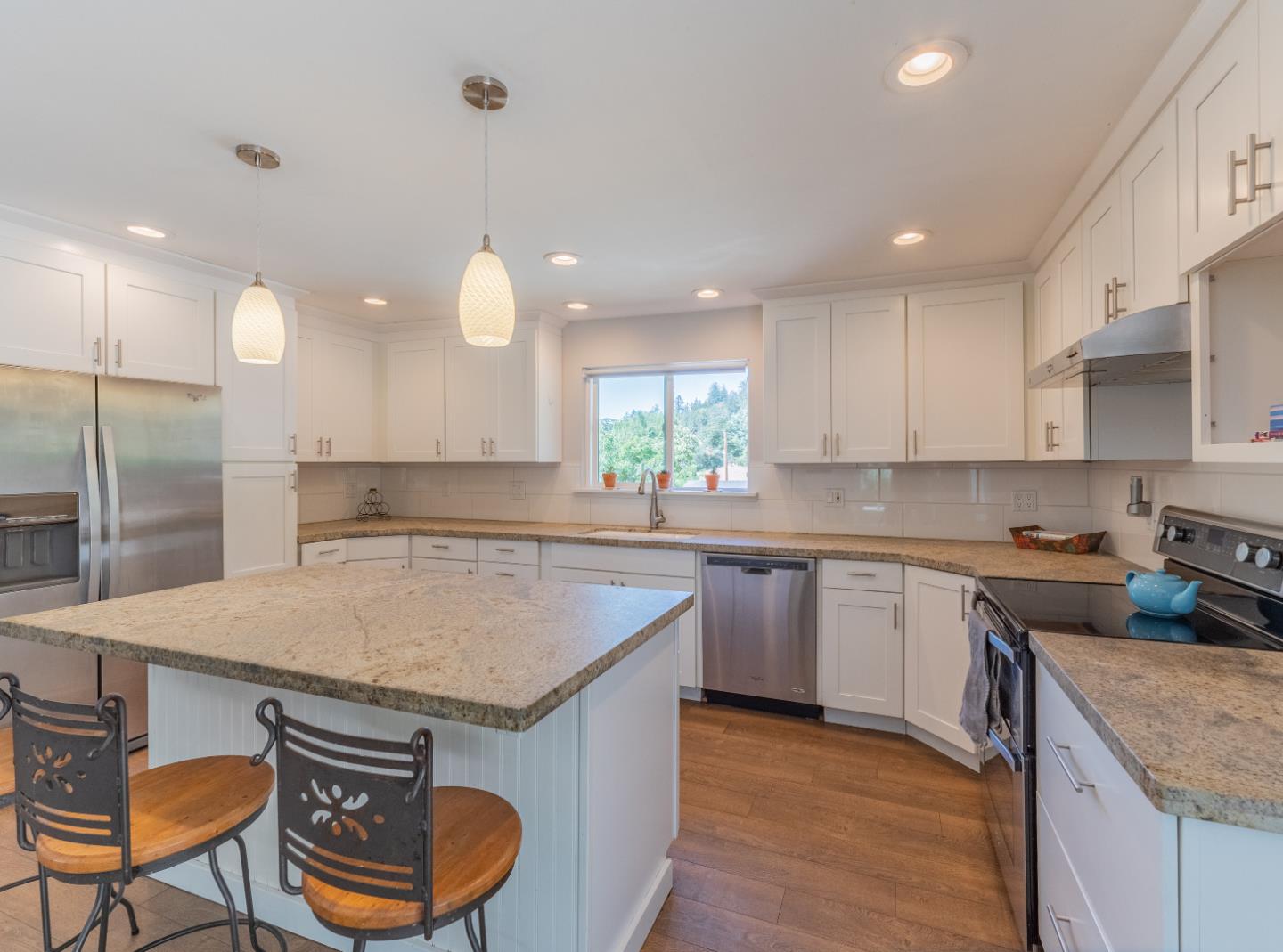 349 Canham Road Scotts Valley, CA 95066 - Photo 7 of 34 Gallery Image 7