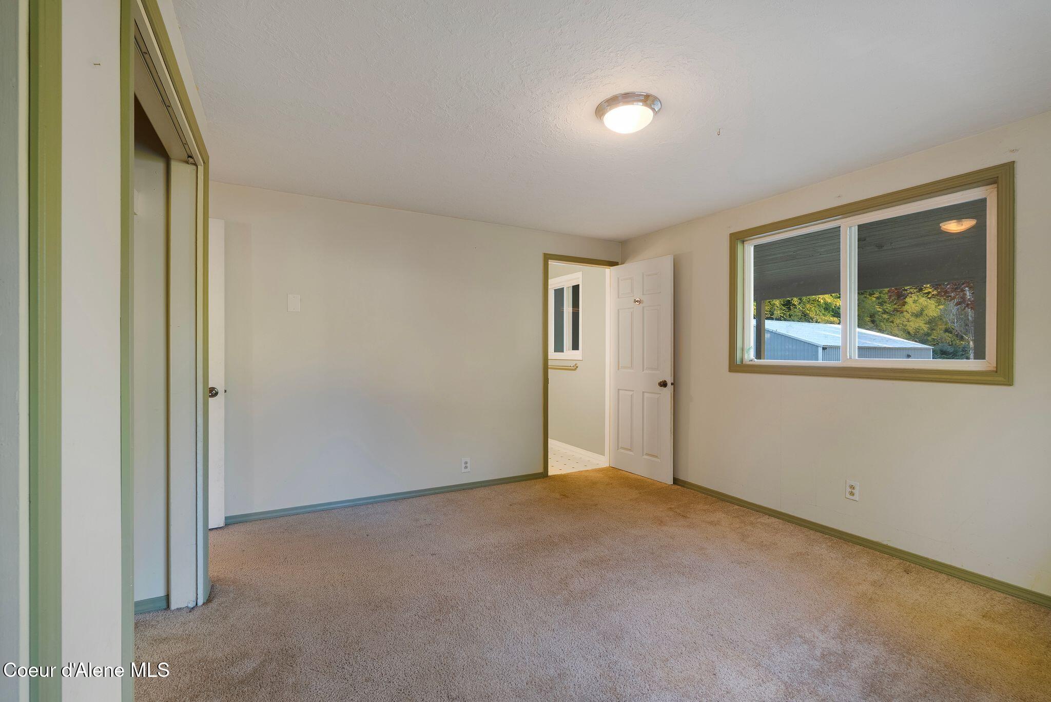 55 Trotter Lane Sandpoint, ID 83864 - Photo 22 of 80 Master bedroom