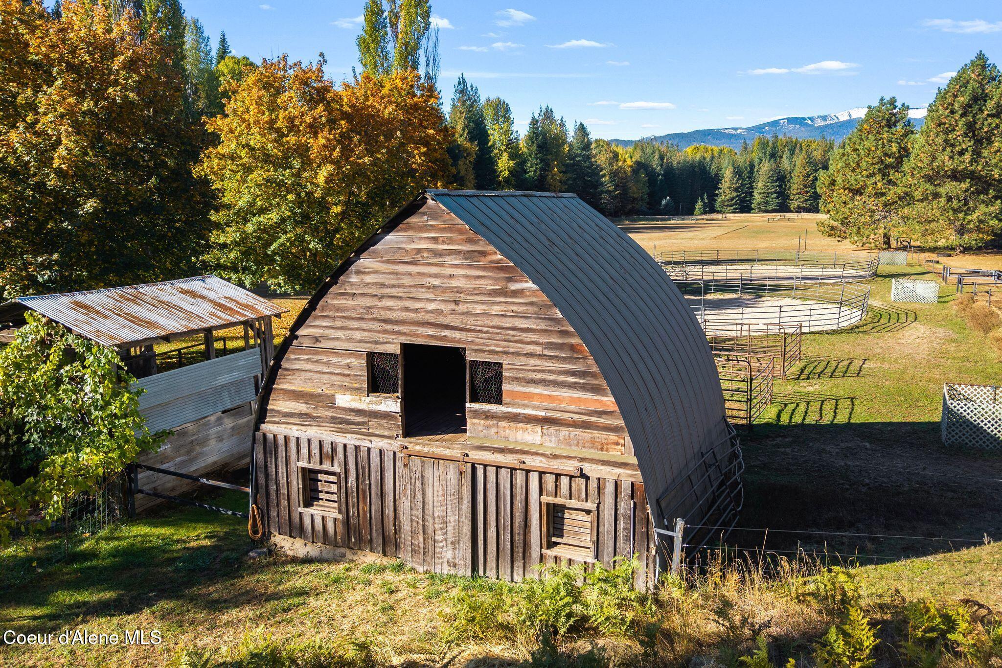 55 Trotter Lane Sandpoint, ID 83864 - Photo 51 of 80 Grooming shed & barn