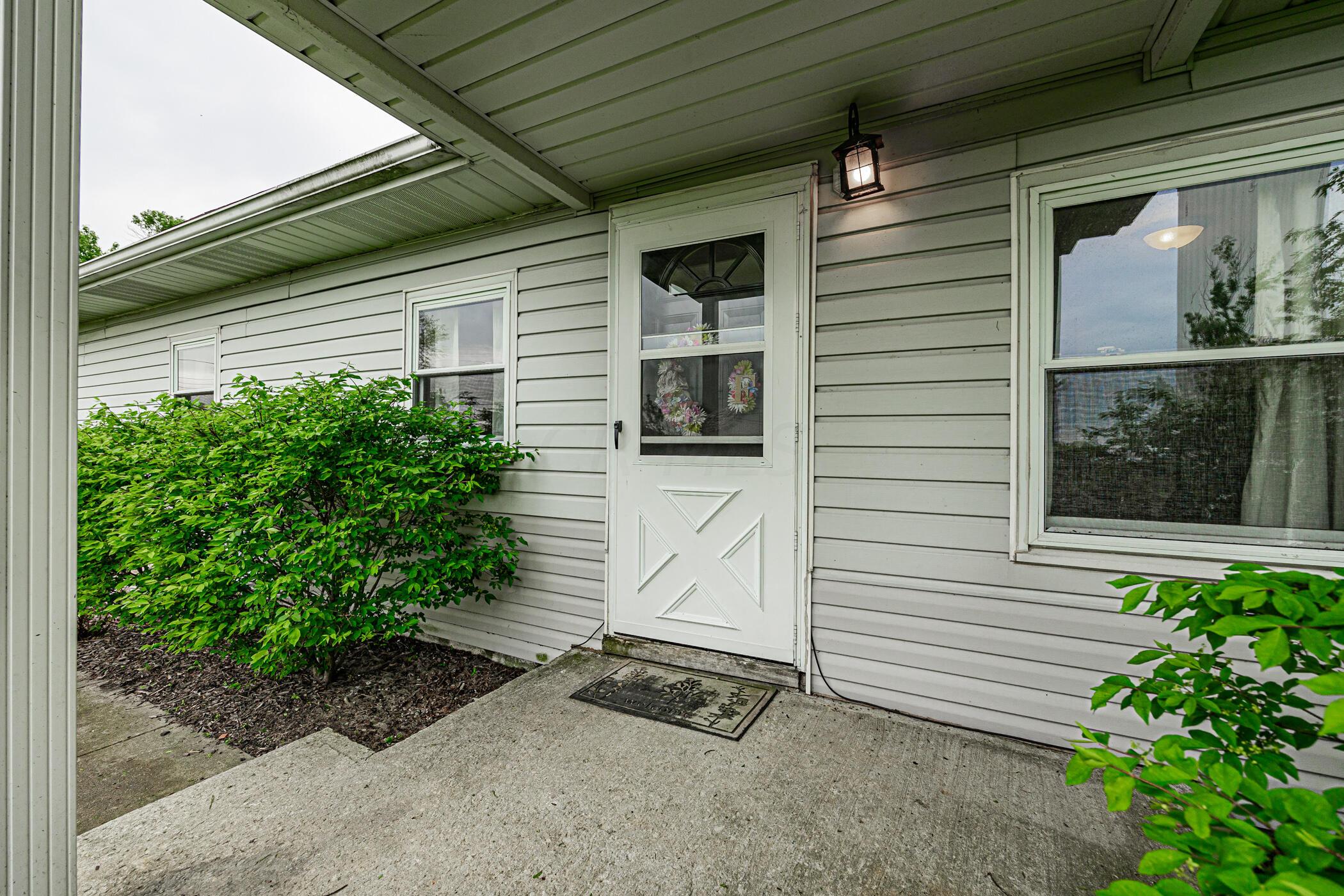 12913 Fladt Road Marysville, OH 43040 - Photo 8 of 73 Front porch