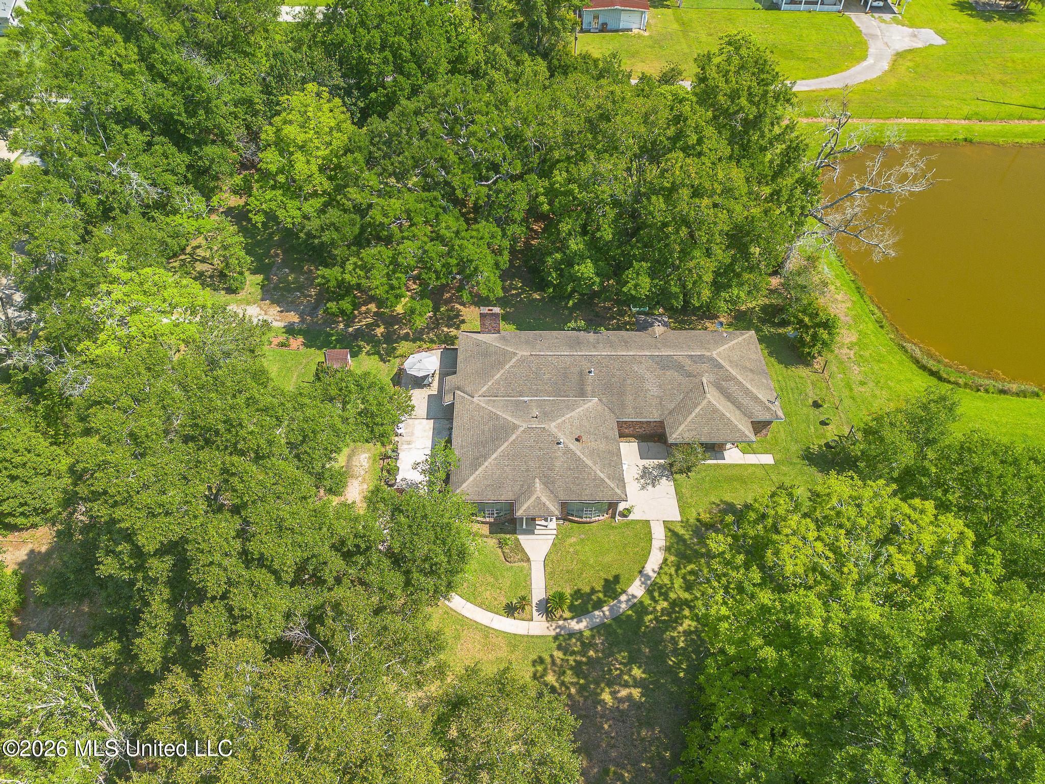 16066 Landon Road Gulfport, MS 39503 - Photo 6 of 30 19-10