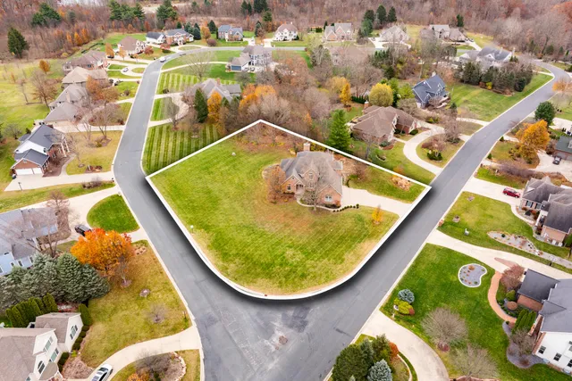 $750,000 | 3184 Wyndwicke Drive, St. Joseph, MI 49085