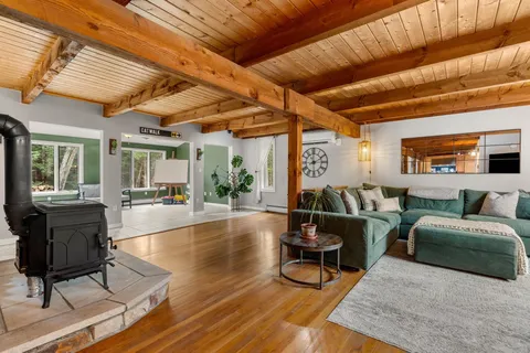 $764,900 | 11 Windsor Boulevard, Londonderry, NH 03053