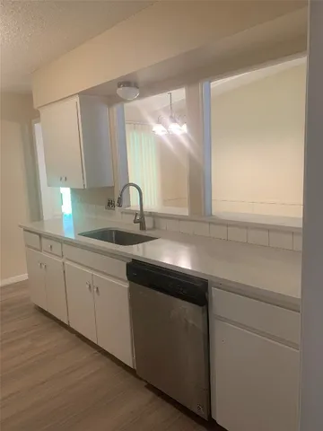 $1,595 | 2519 Glen Springs Way, Austin, TX 78741