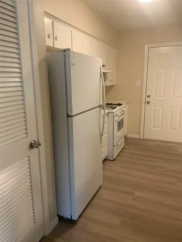 $1,595 | 2519 Glen Springs Way, Austin, TX 78741