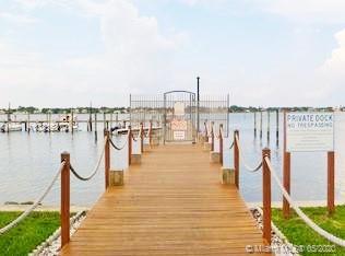 825 Center Street, Unit 2D Jupiter, FL 33458 - Photo 2 of 28 Gallery Image 2