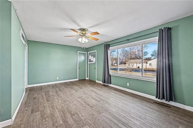 $215,000 | 6709 North Campbell Street, Kansas City, MO 64118