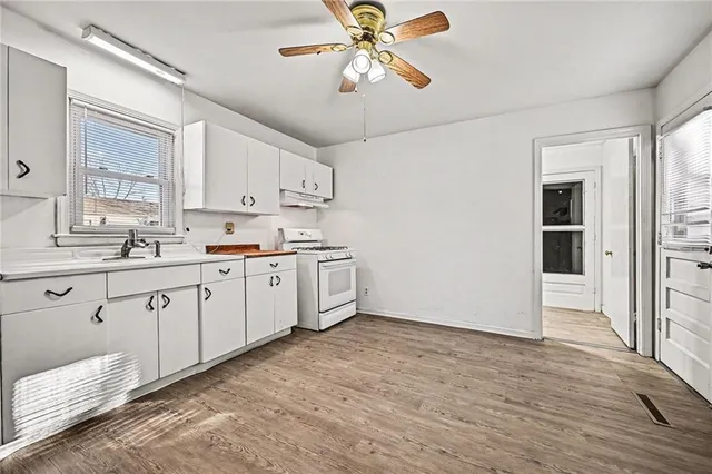 $215,000 | 6709 North Campbell Street, Kansas City, MO 64118