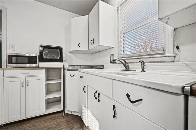 $215,000 | 6709 North Campbell Street, Kansas City, MO 64118