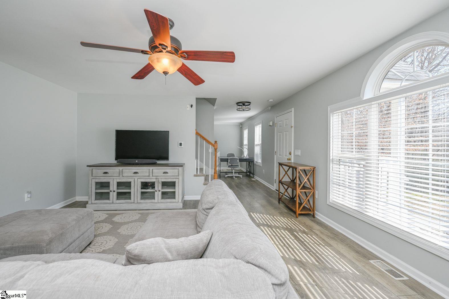 403 Pryor Road Taylors, SC 29687 - Photo 3 of 35 Gallery Image 3