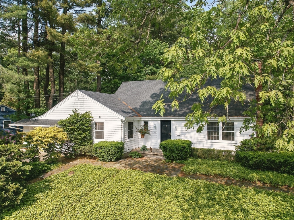 128 Lovell Road Holden, MA 01520 - Photo 34 of 36 Gallery Image 34
