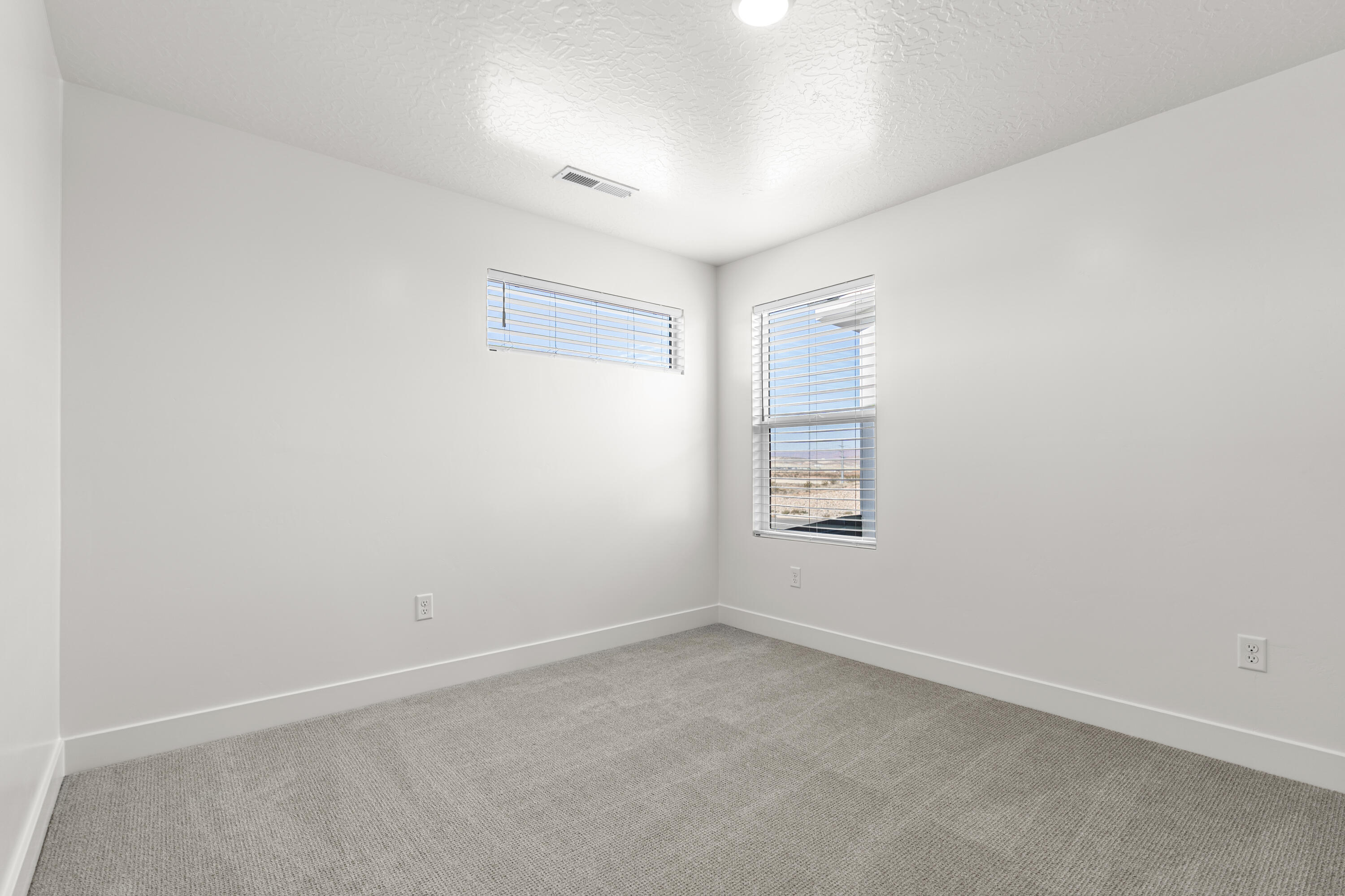 120 Desert Ter Street St. George, UT 84790 - Photo 18 of 22 DSC01284
