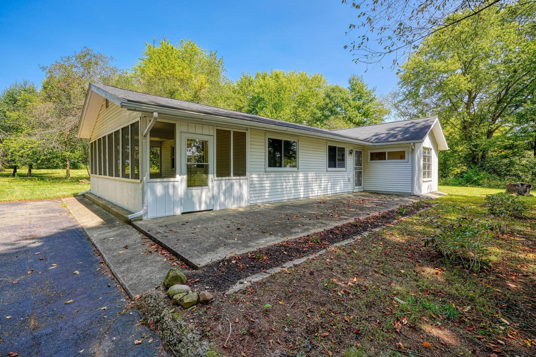 12574 Cable Road Southwest Pataskala, OH 43062 - Photo 2 of 80 12574 Cable Road SW (1)