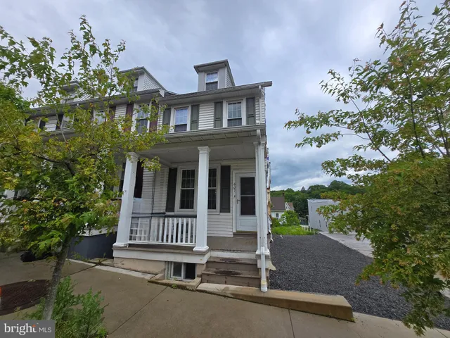 $99,900 | 607 East Market Street, Pottsville, PA 17901