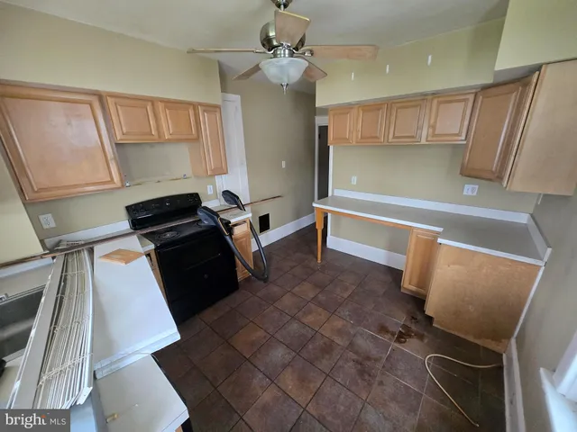 $99,900 | 607 East Market Street, Pottsville, PA 17901