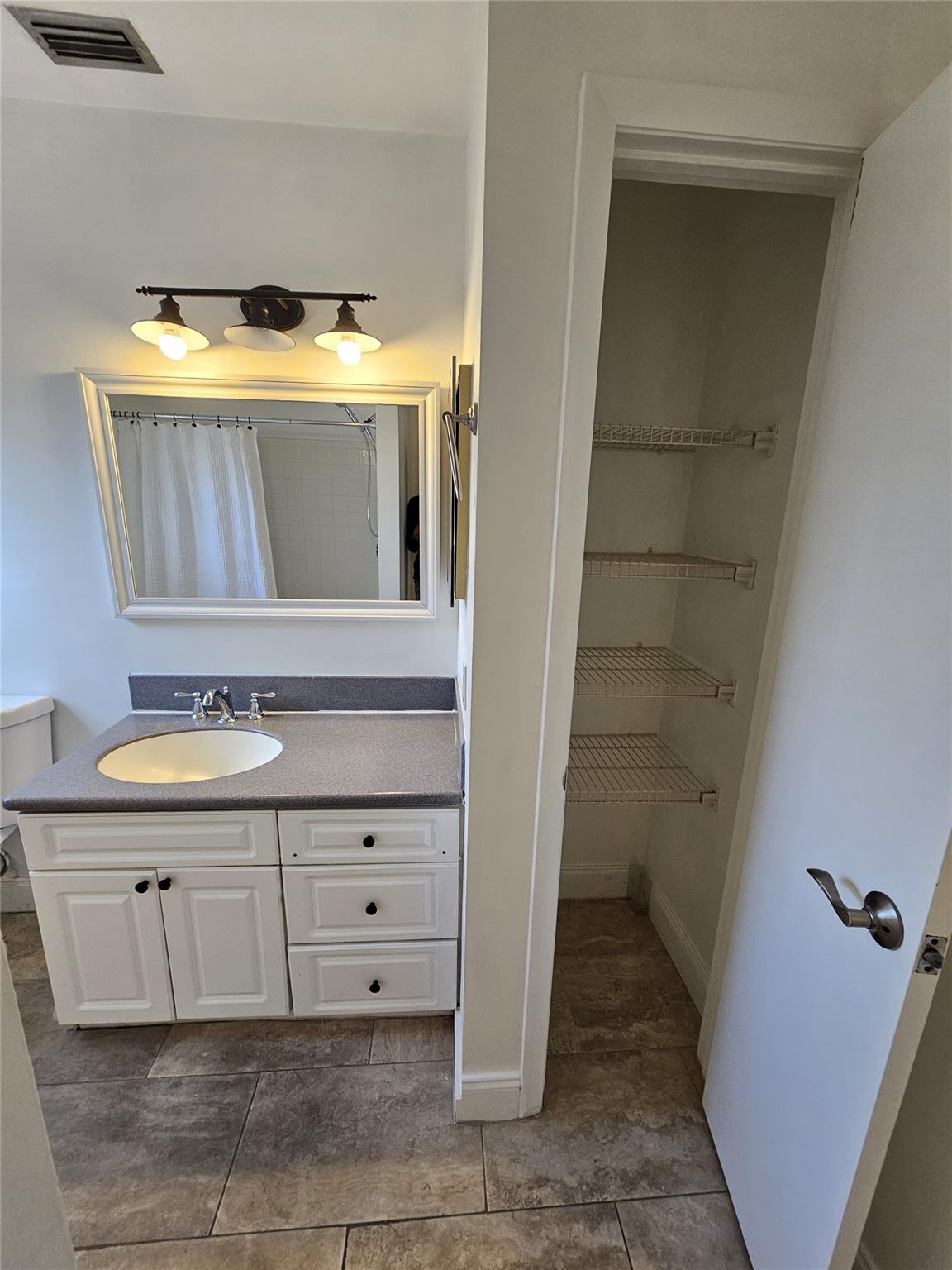 2050 Oleander Boulevard, Unit 105 Fort Pierce, FL 34950 - Photo 14 of 17 Photo 14