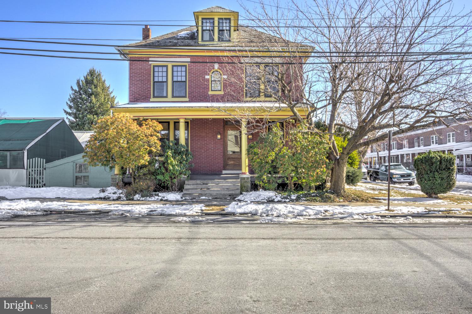33 Rider Avenue Lancaster, PA 17603 - Photo 2 of 80 Gallery Image 2