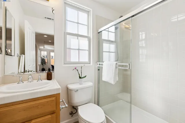 $1,688,000 | 5 Cornelius Square, Alameda, CA 94501