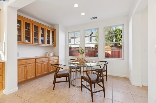 $1,688,000 | 5 Cornelius Square, Alameda, CA 94501