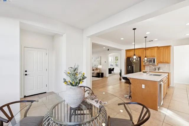 $1,688,000 | 5 Cornelius Square, Alameda, CA 94501