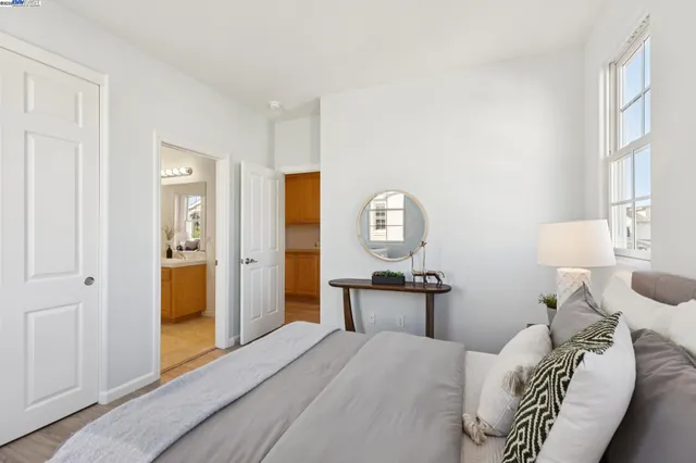 $1,688,000 | 5 Cornelius Square, Alameda, CA 94501