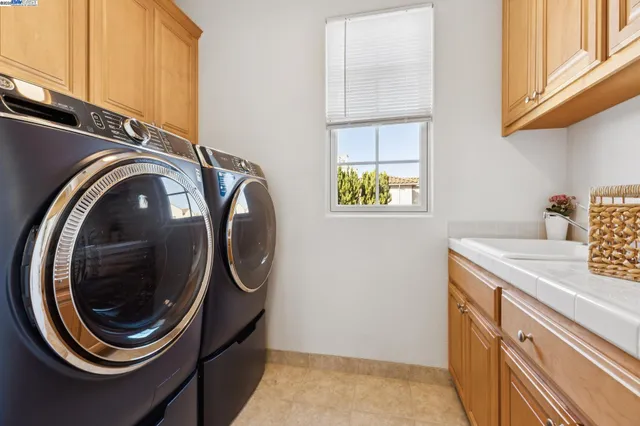 $1,688,000 | 5 Cornelius Square, Alameda, CA 94501