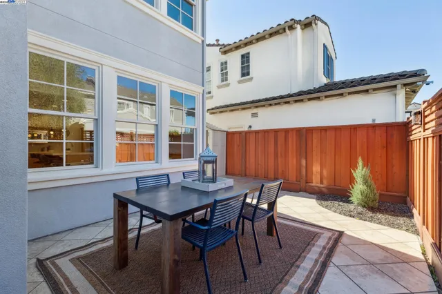 $1,688,000 | 5 Cornelius Square, Alameda, CA 94501