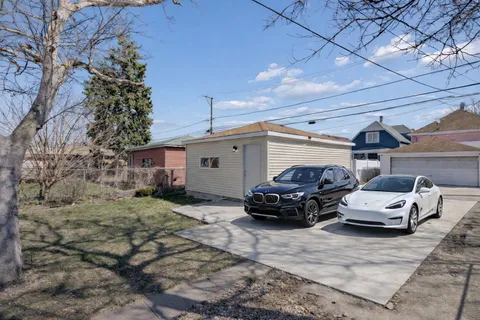 $409,900 | 6347 South Kenneth Avenue, Chicago, IL 60629