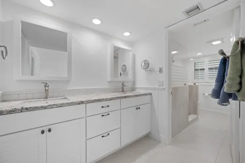 $825,000 | 3940 Back Bay Drive, Unit 241, Jupiter, FL 33477