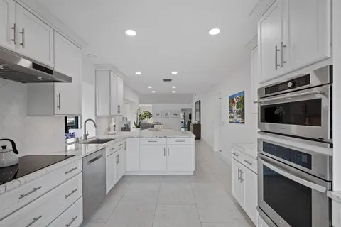 $825,000 | 3940 Back Bay Drive, Unit 241, Jupiter, FL 33477