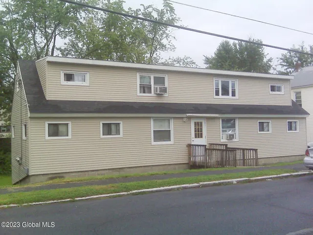 $1,025 | 9 Edward Street, Unit A, Cohoes, NY 12047