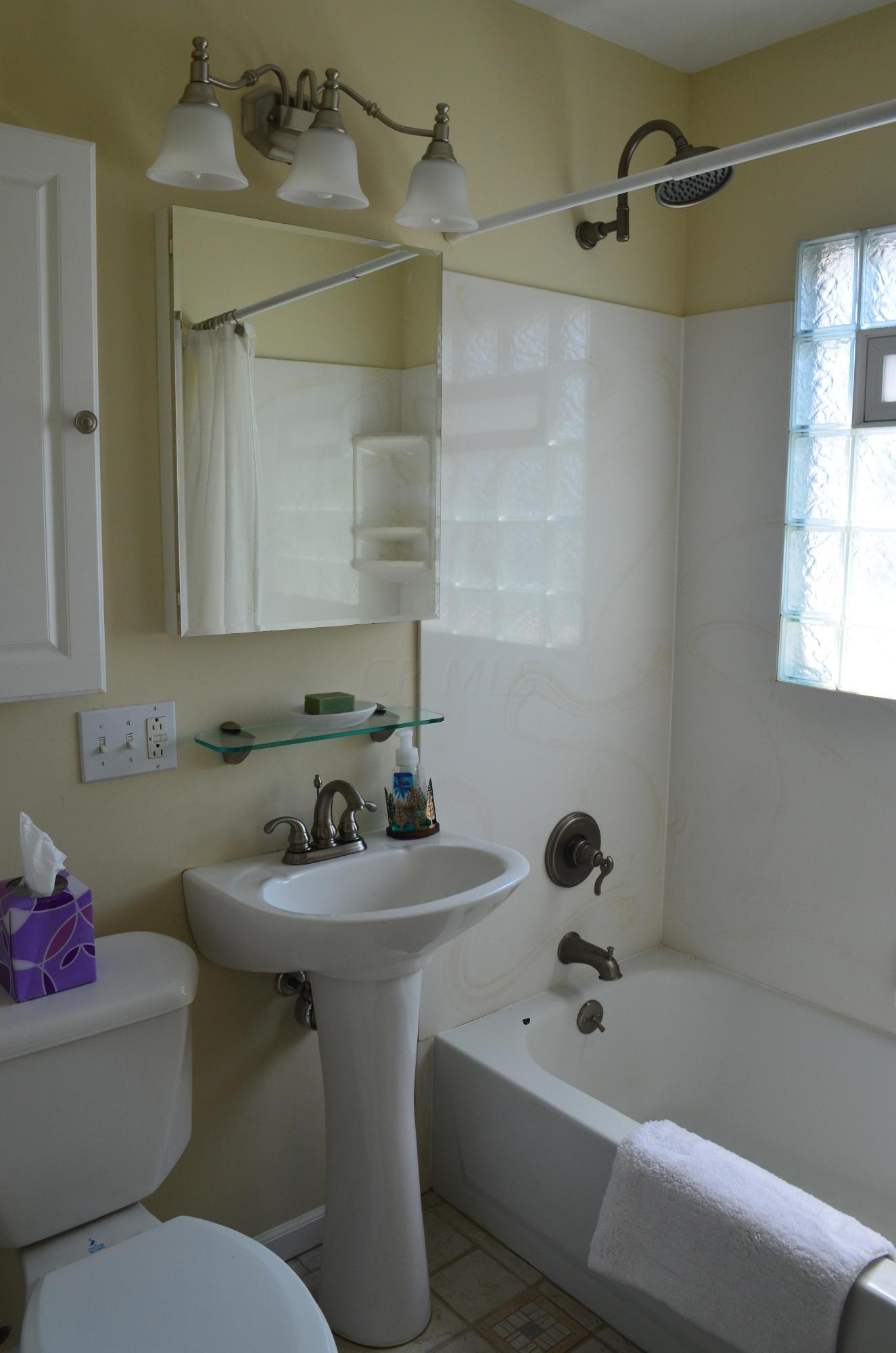 526 Chatham Road Columbus, OH 43214 - Photo 7 of 17 Gallery Image 7