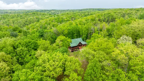 $799,900 | 336 John J Smith Road, Oneida, TN 37841