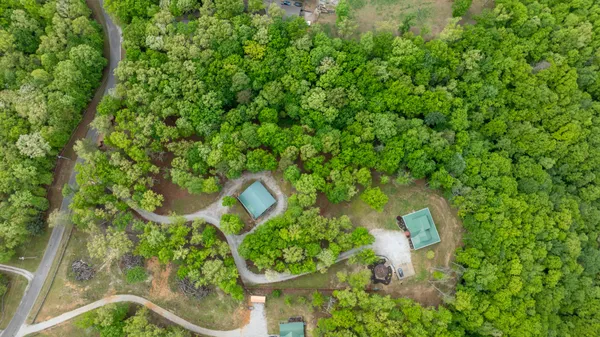 $799,900 | 336 John J Smith Road, Oneida, TN 37841