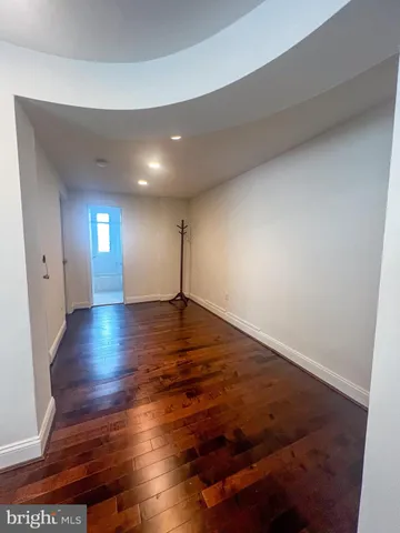 $2,600 | 1727 Massachusetts Avenue Northwest, Unit 819, Washington, DC 20036