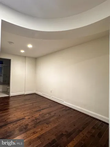 $2,600 | 1727 Massachusetts Avenue Northwest, Unit 819, Washington, DC 20036