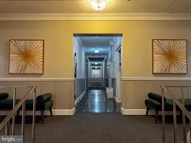 $2,600 | 1727 Massachusetts Avenue Northwest, Unit 819, Washington, DC 20036