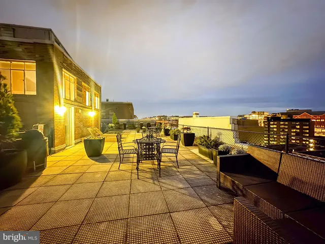 $2,600 | 1727 Massachusetts Avenue Northwest, Unit 819, Washington, DC 20036