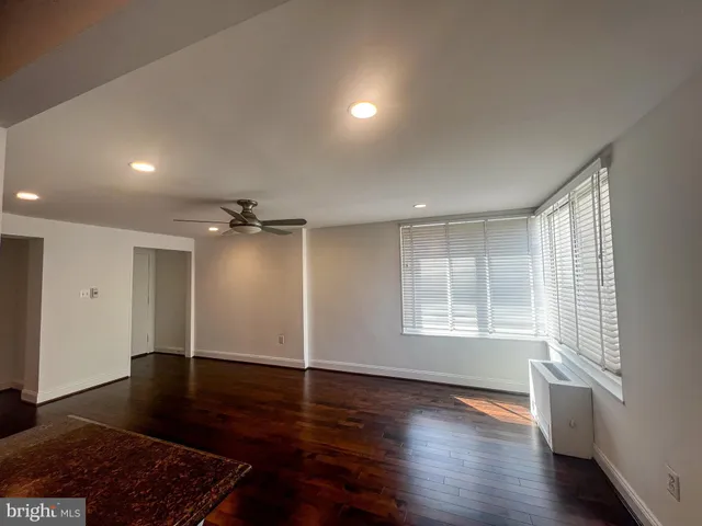 $2,600 | 1727 Massachusetts Avenue Northwest, Unit 819, Washington, DC 20036
