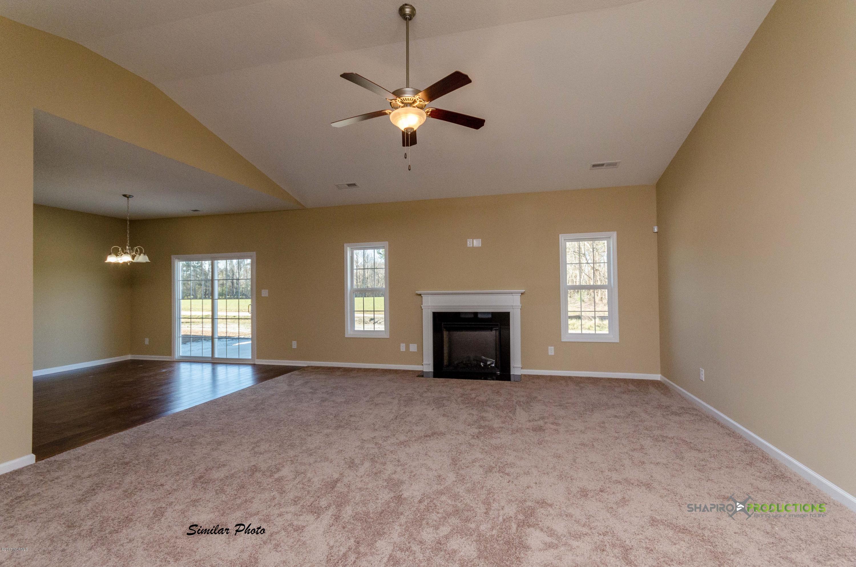 201 Mango Place South Hubert, NC 28539 - Photo 5 of 33 6